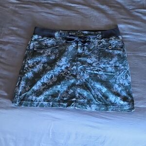 Denver Hayes Teal Floral Mini Skirt